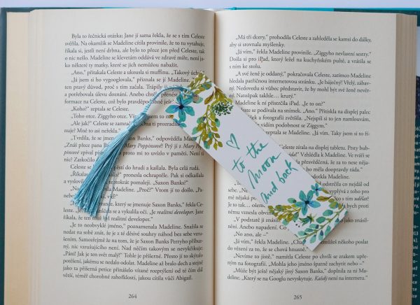 Květinová záložka do knihy s modrým střapcem 2